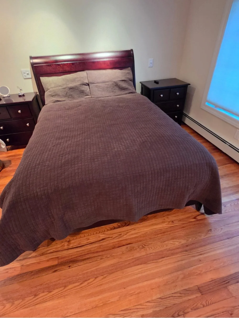 Brown Quilted Bedspread Cover with 2 shams - Classic Bedding